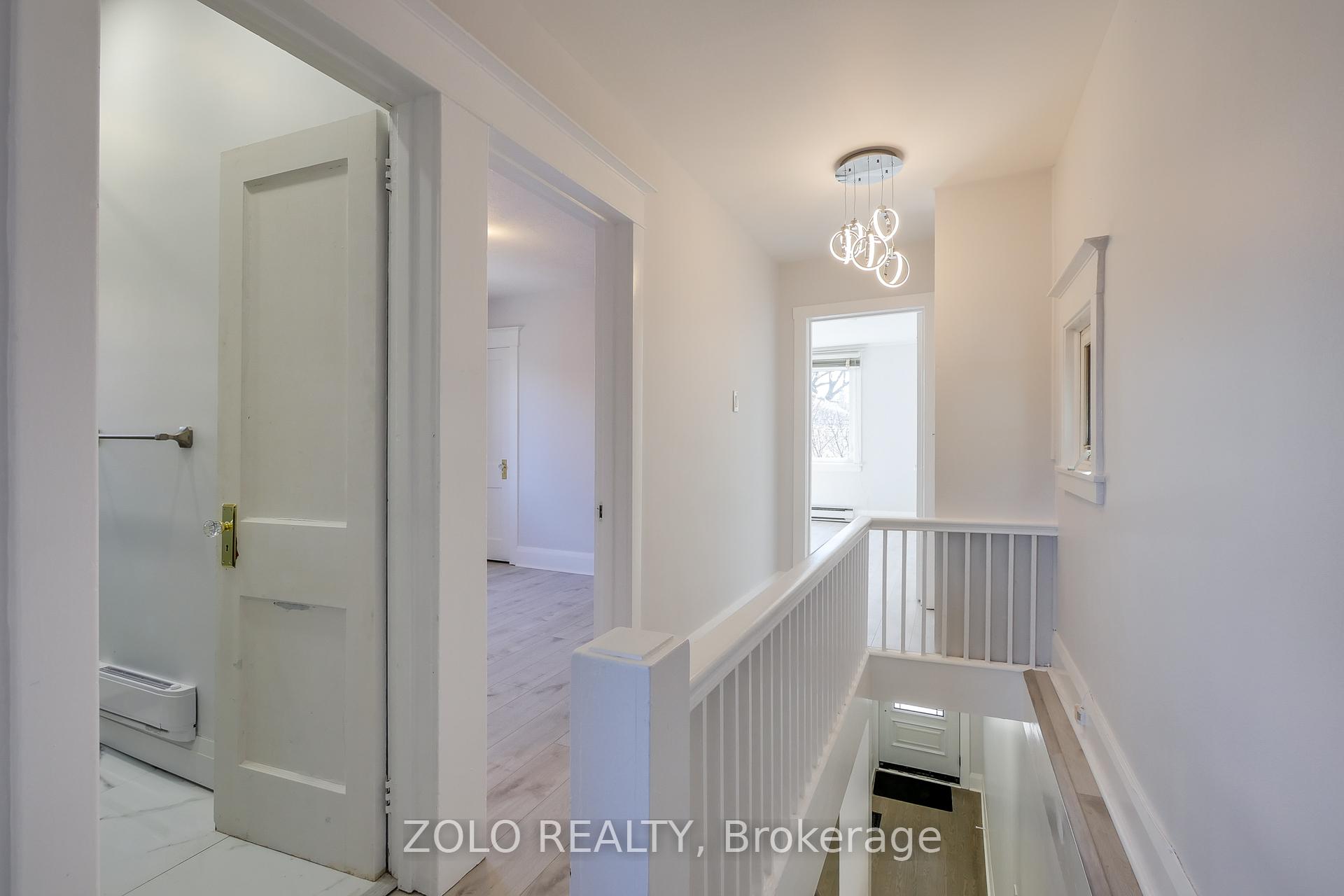 Photo 12 of 8 Crewe Avenue, Toronto, Woodbine-Lumsden — HOMEH