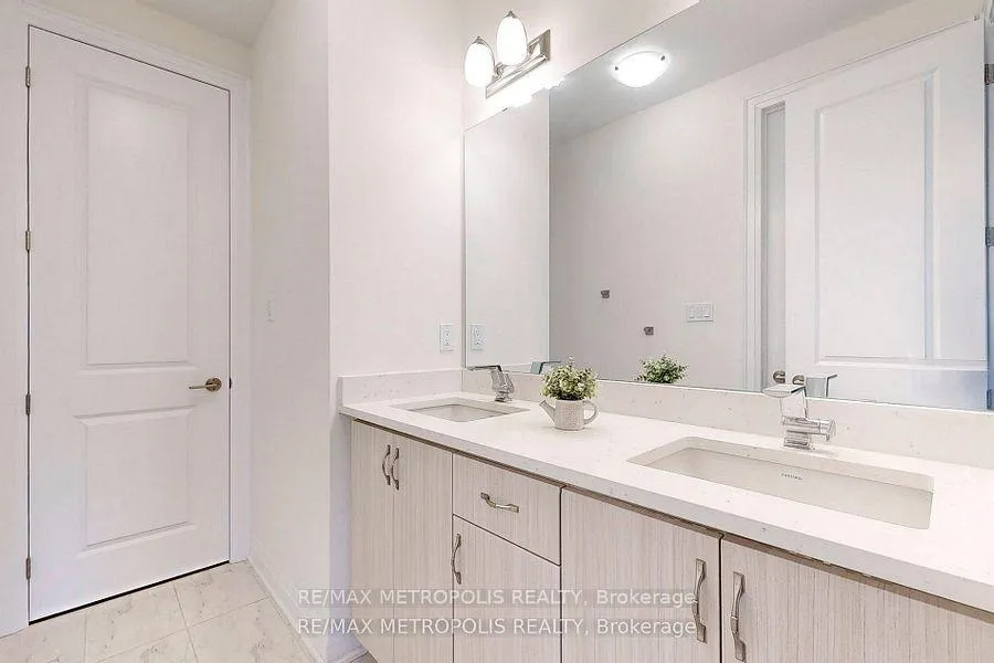 Photo 7 of Unit ROOM B, 100 Ballantyne Boulevard, Vaughan, Vellore Village — HOMEH
