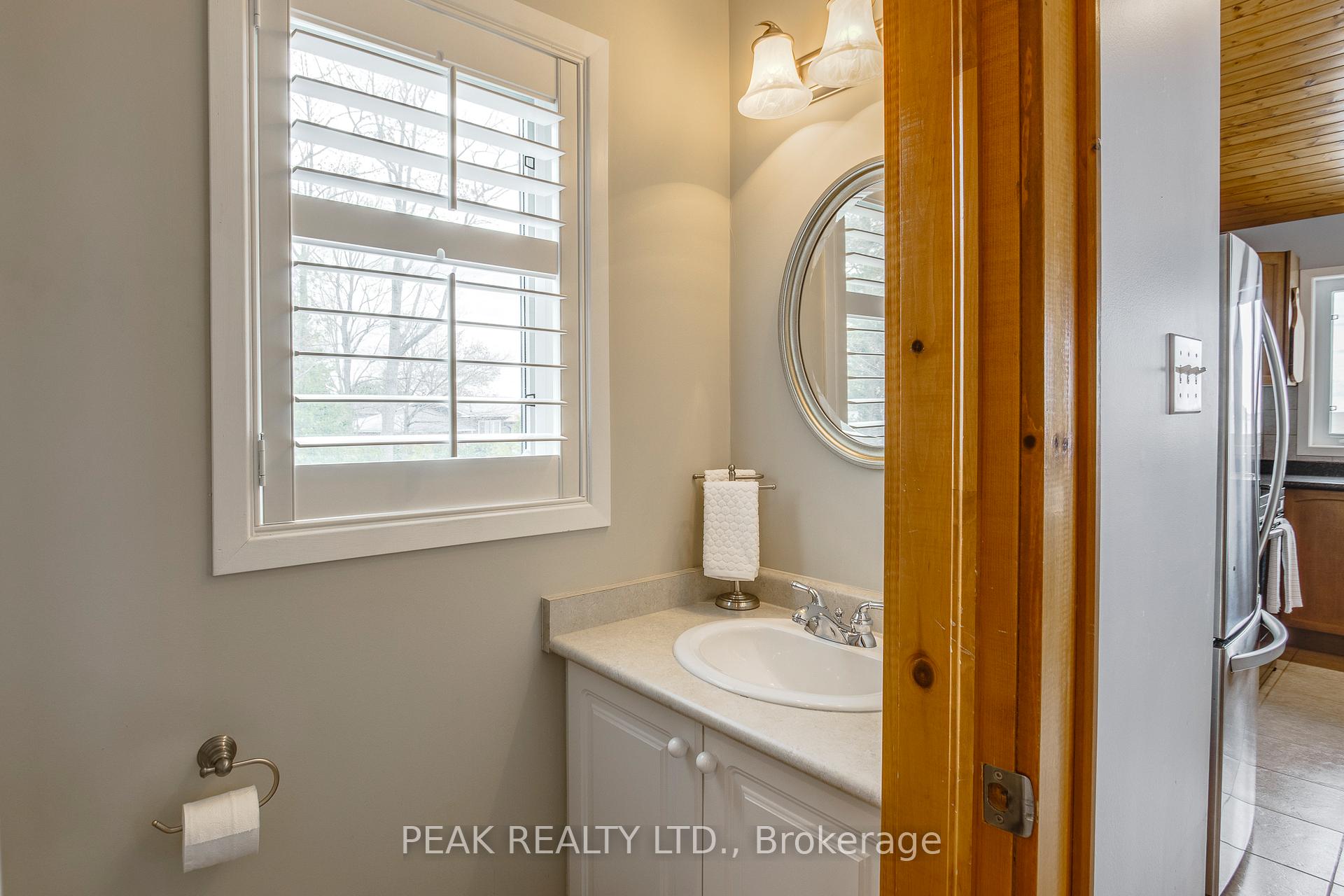Photo 9 of 14 Lighthouse Crescent, Tay, Victoria Harbour — HOMEH
