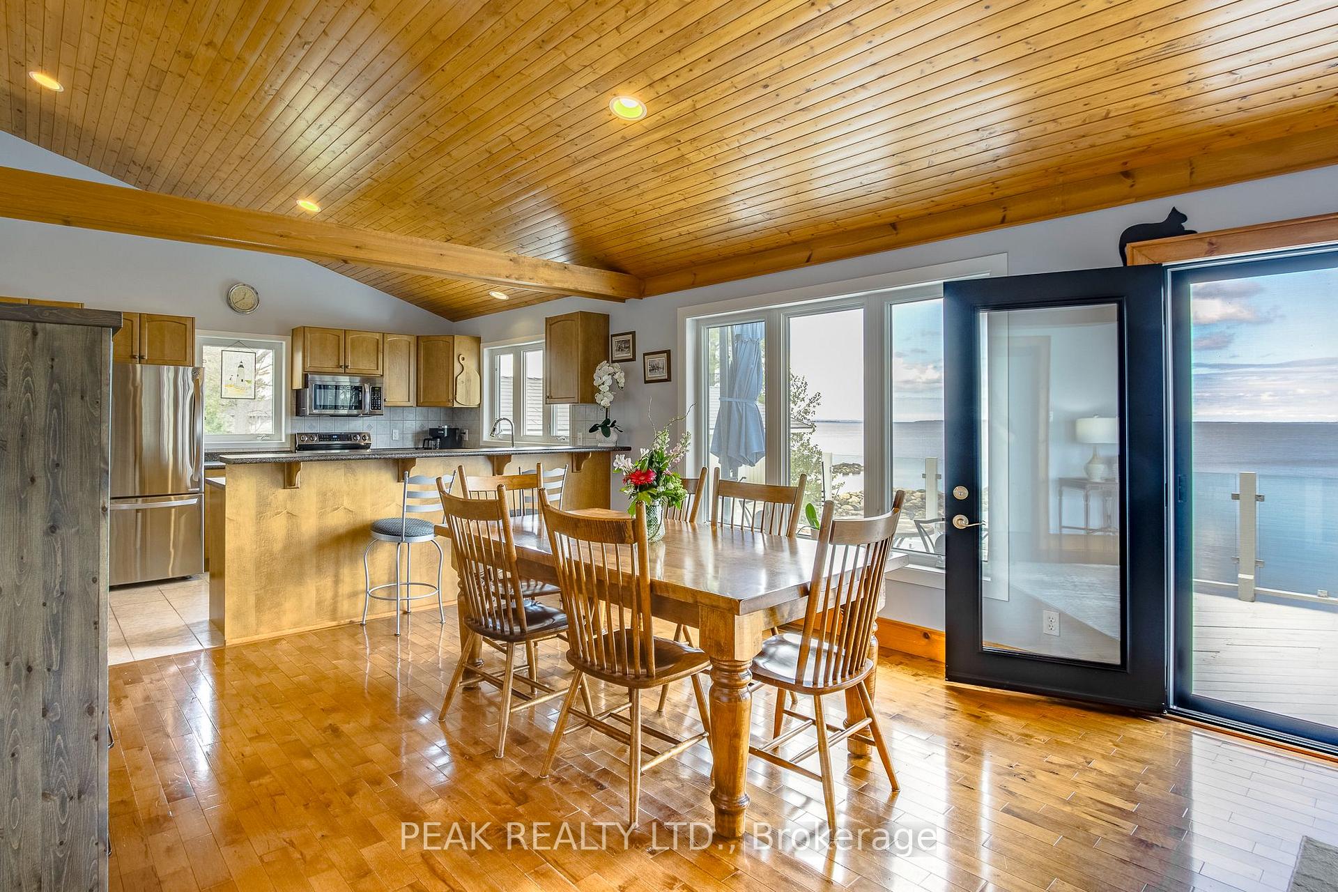 Photo 13 of 14 Lighthouse Crescent, Tay, Victoria Harbour — HOMEH