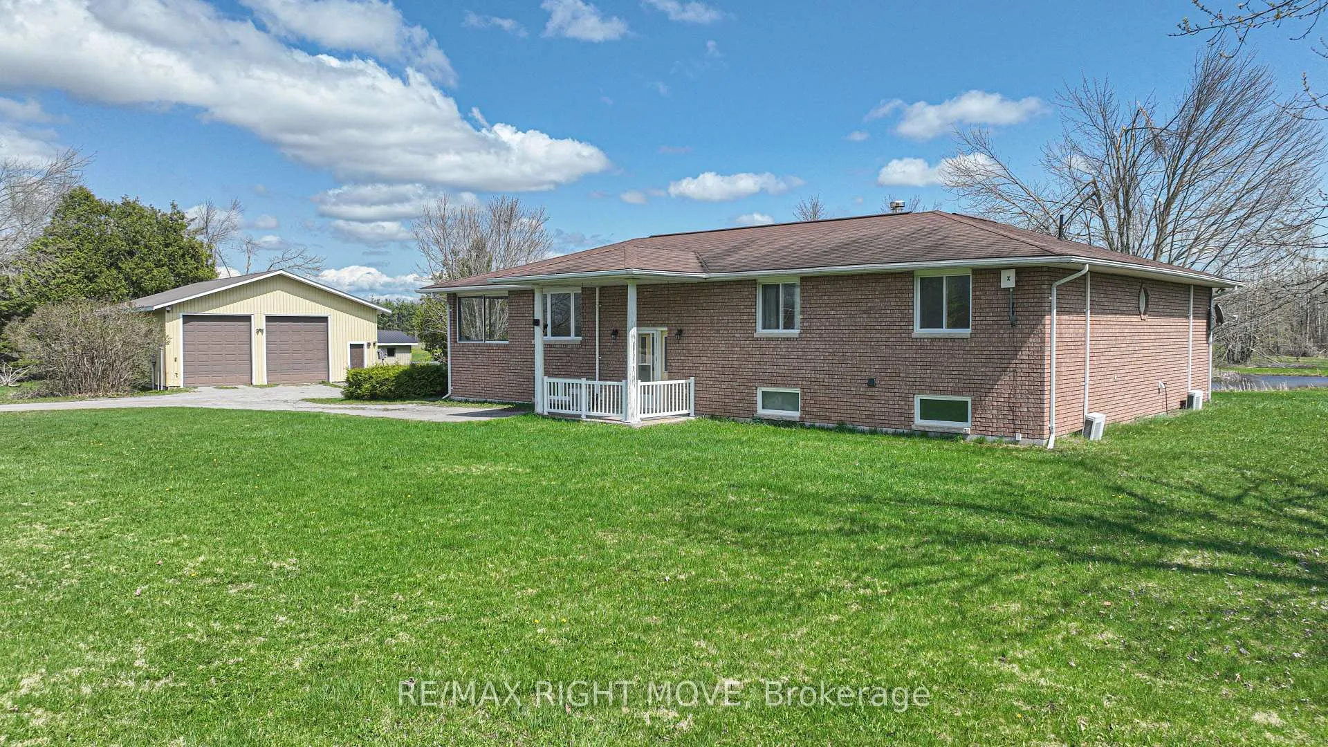 Front of 2723 Monck Road