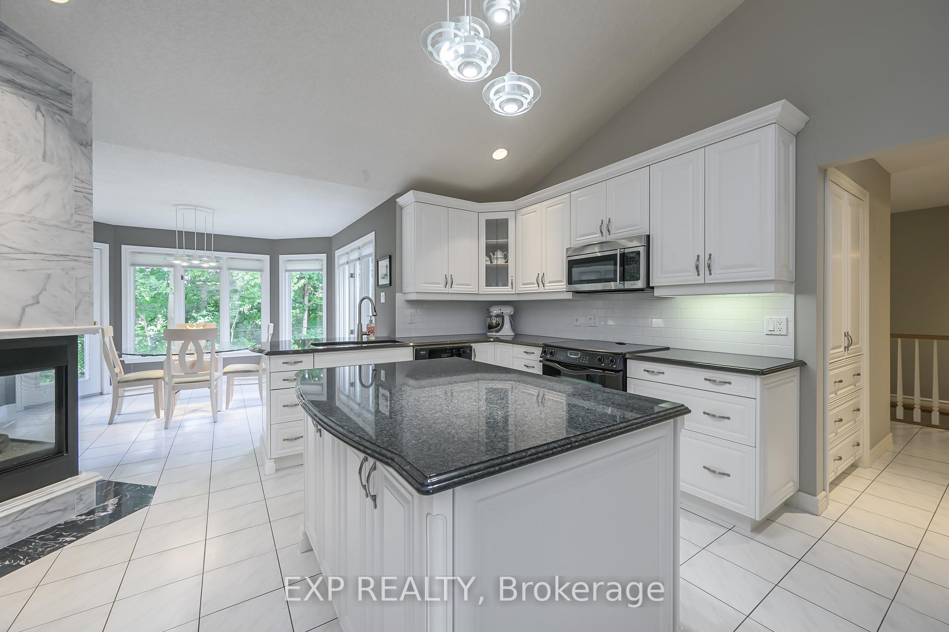Photo 13 of 27 Calvert Place, Thames Centre, Dorchester — HOMEH
