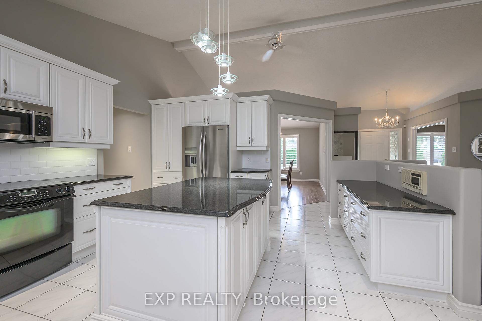 Photo 14 of 27 Calvert Place, Thames Centre, Dorchester — HOMEH