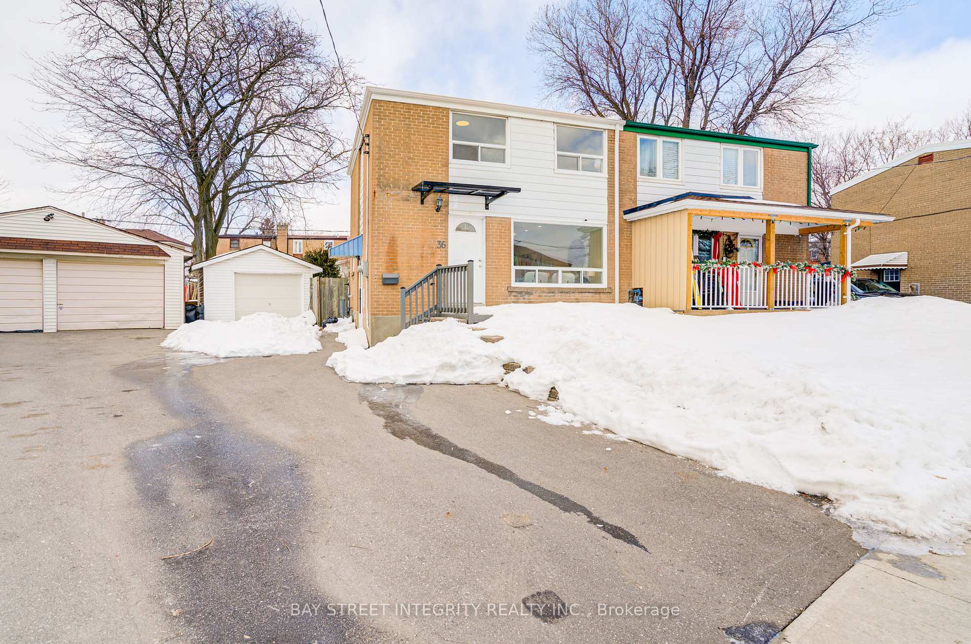 Photo 2 of 36 Ashwick Drive, Scarborough, Ionview — HOMEH