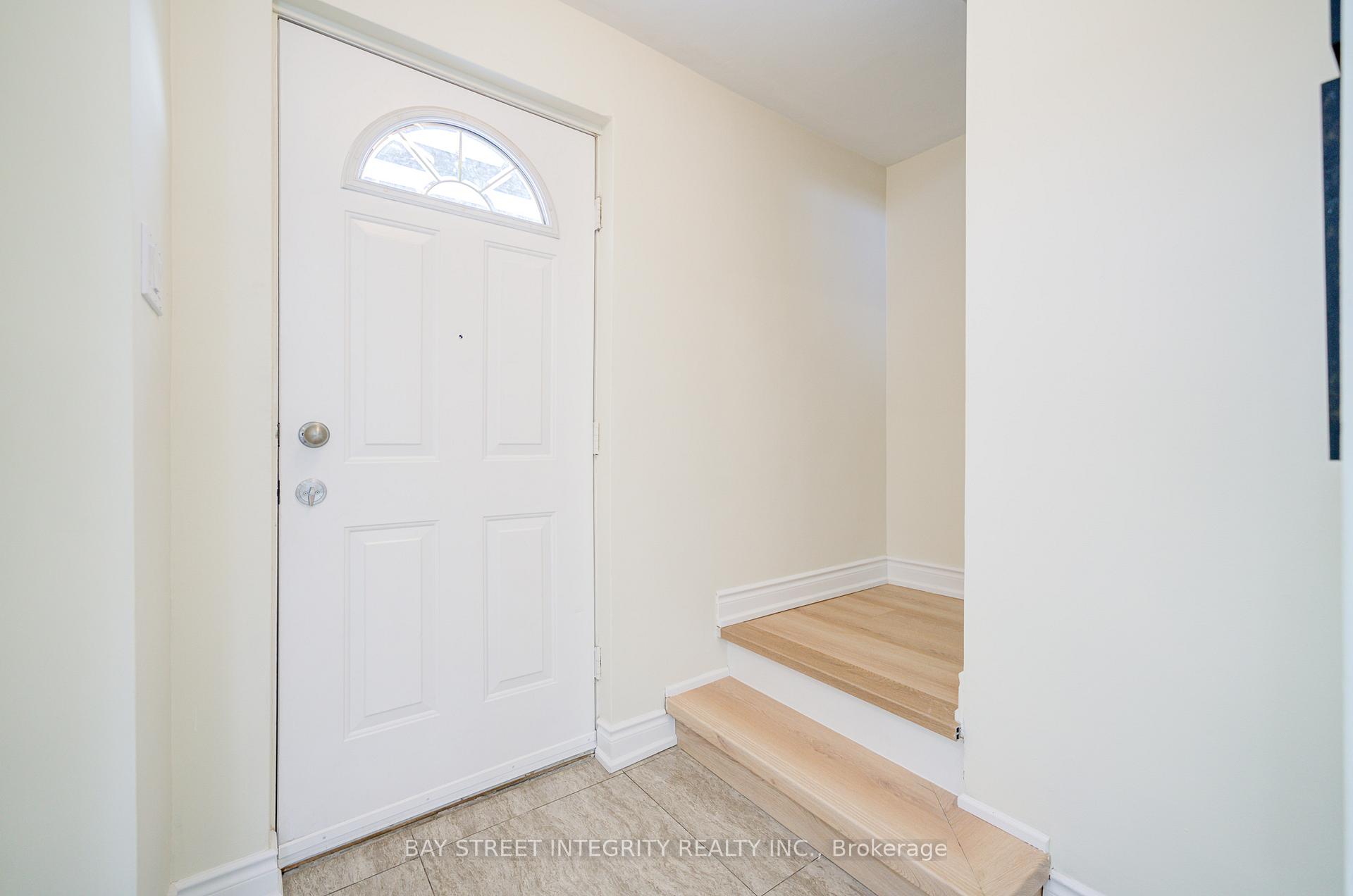Photo 4 of 36 Ashwick Drive, Scarborough, Ionview — HOMEH