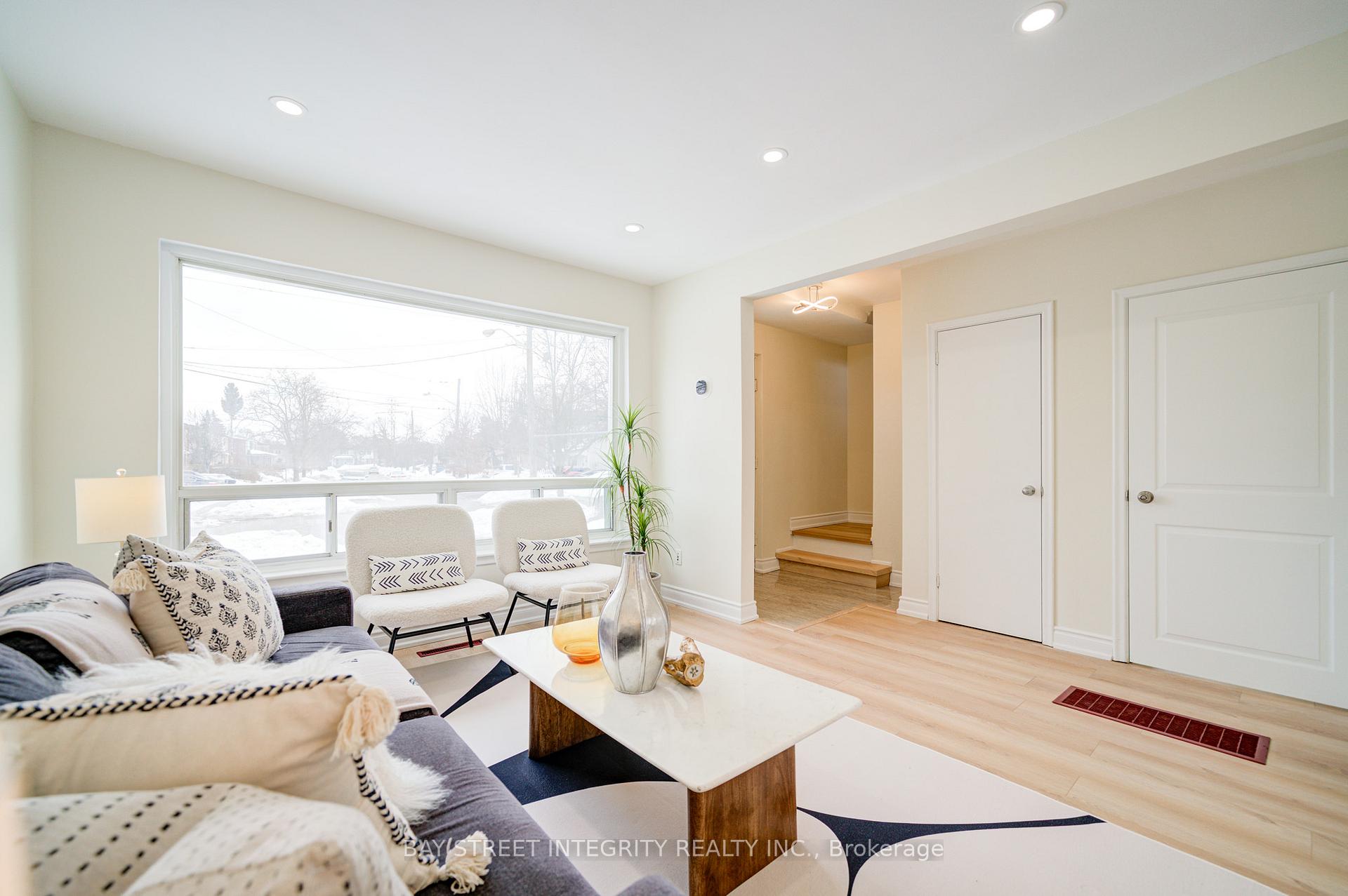 Photo 8 of 36 Ashwick Drive, Scarborough, Ionview — HOMEH