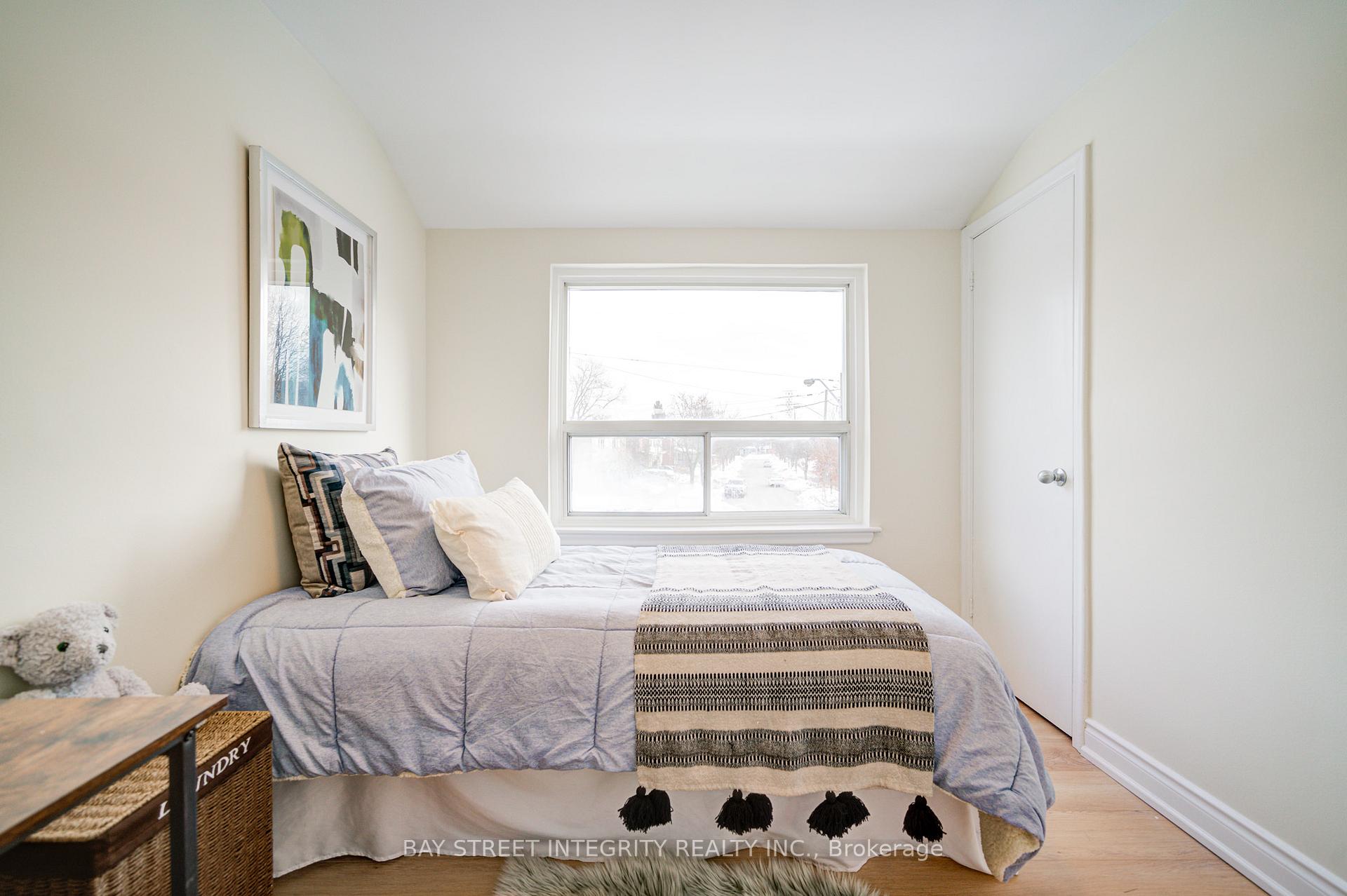 Photo 21 of 36 Ashwick Drive, Scarborough, Ionview — HOMEH