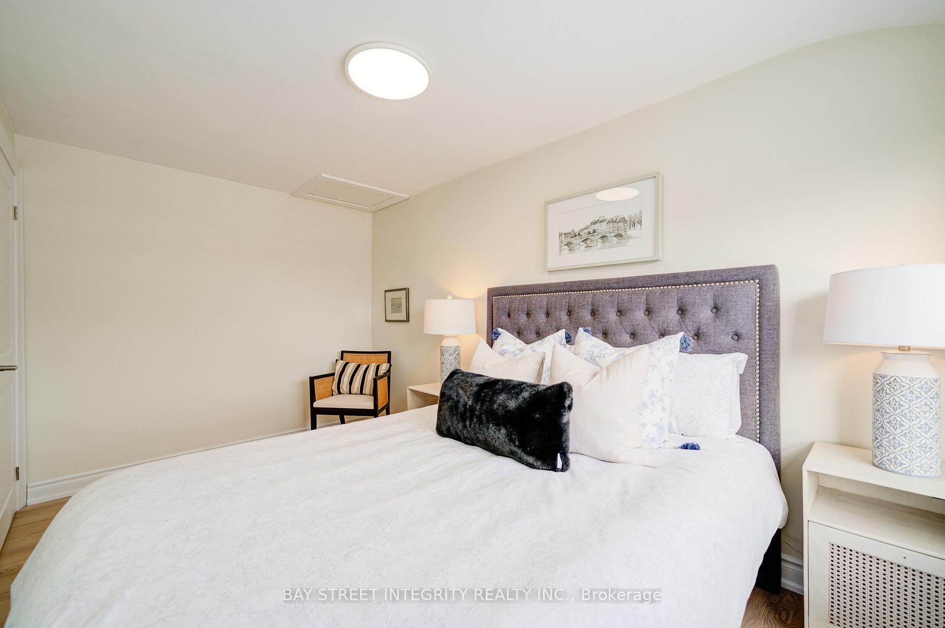 Photo 24 of 36 Ashwick Drive, Scarborough, Ionview — HOMEH