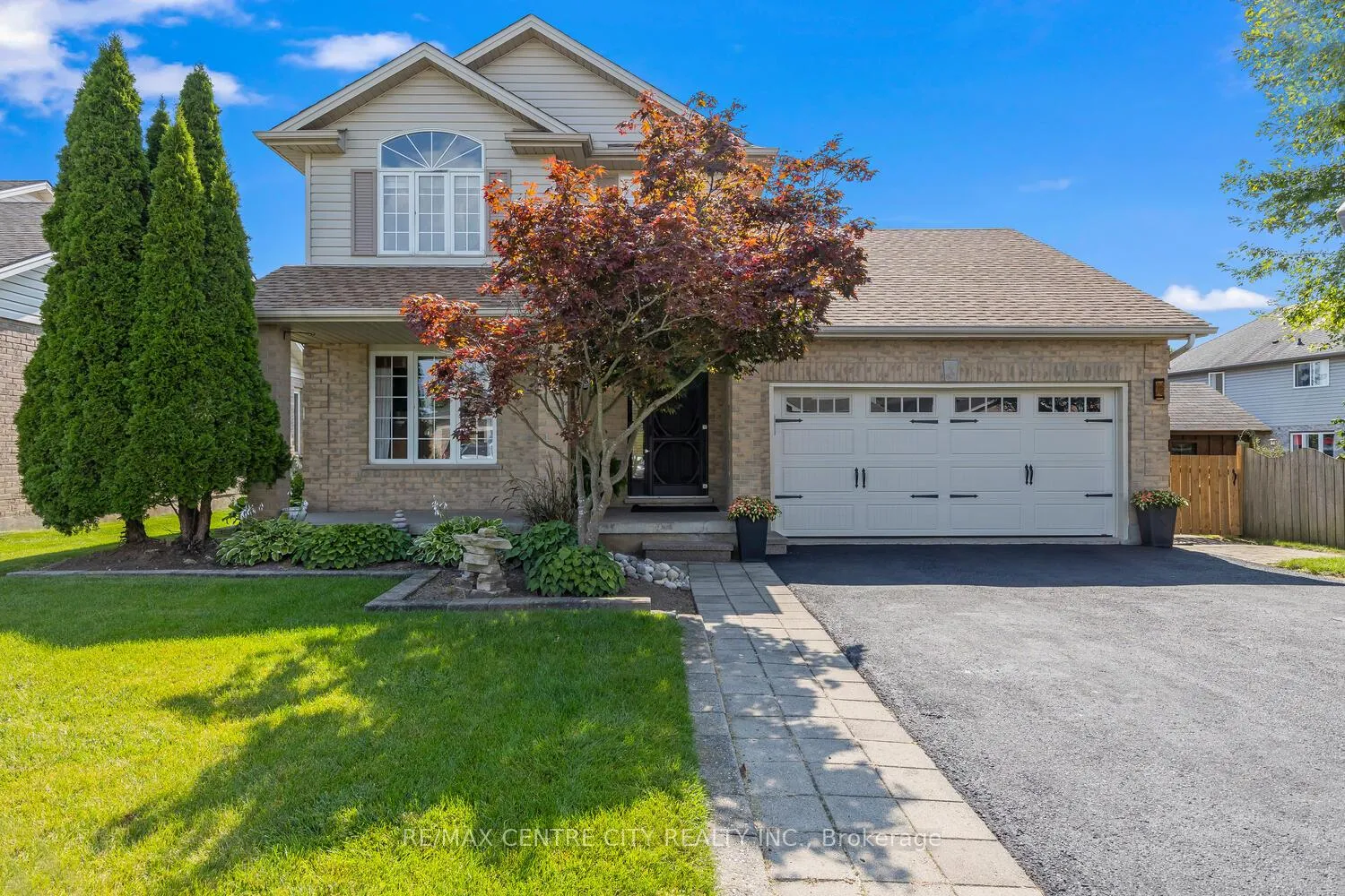 Photo 2 of 56 Mapleridge Crescent, Thames Centre, Dorchester — HOMEH