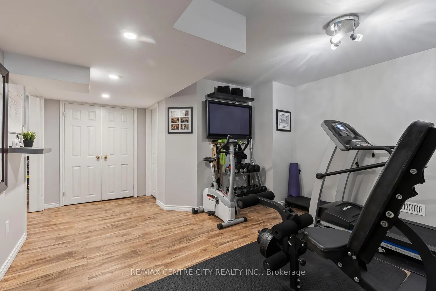 Photo 31 of 56 Mapleridge Crescent, Thames Centre, Dorchester — HOMEH