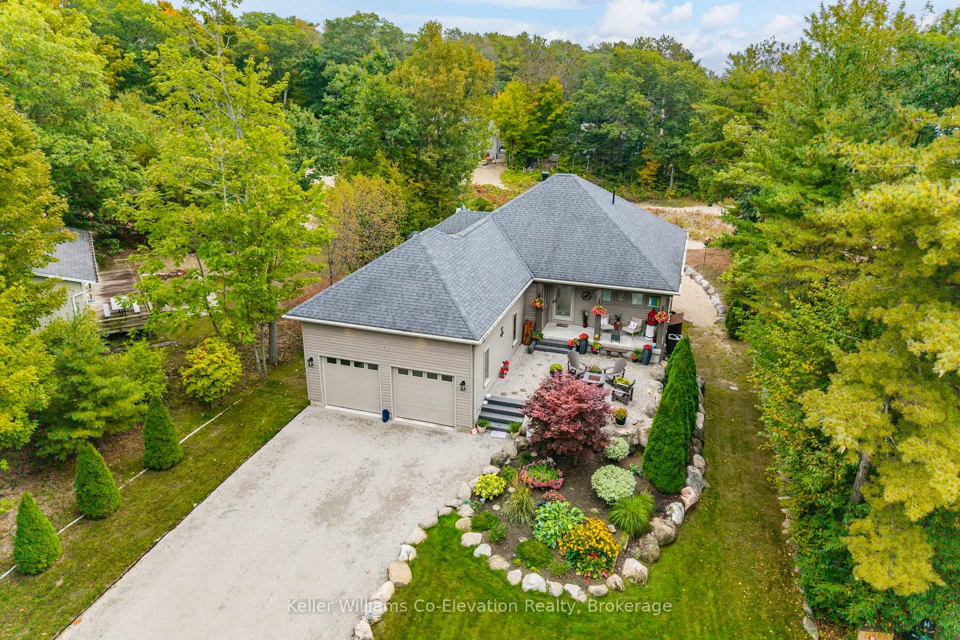 Photo 1 of 15 Rue de Parc, Tiny, Rural Tiny — HOMEH