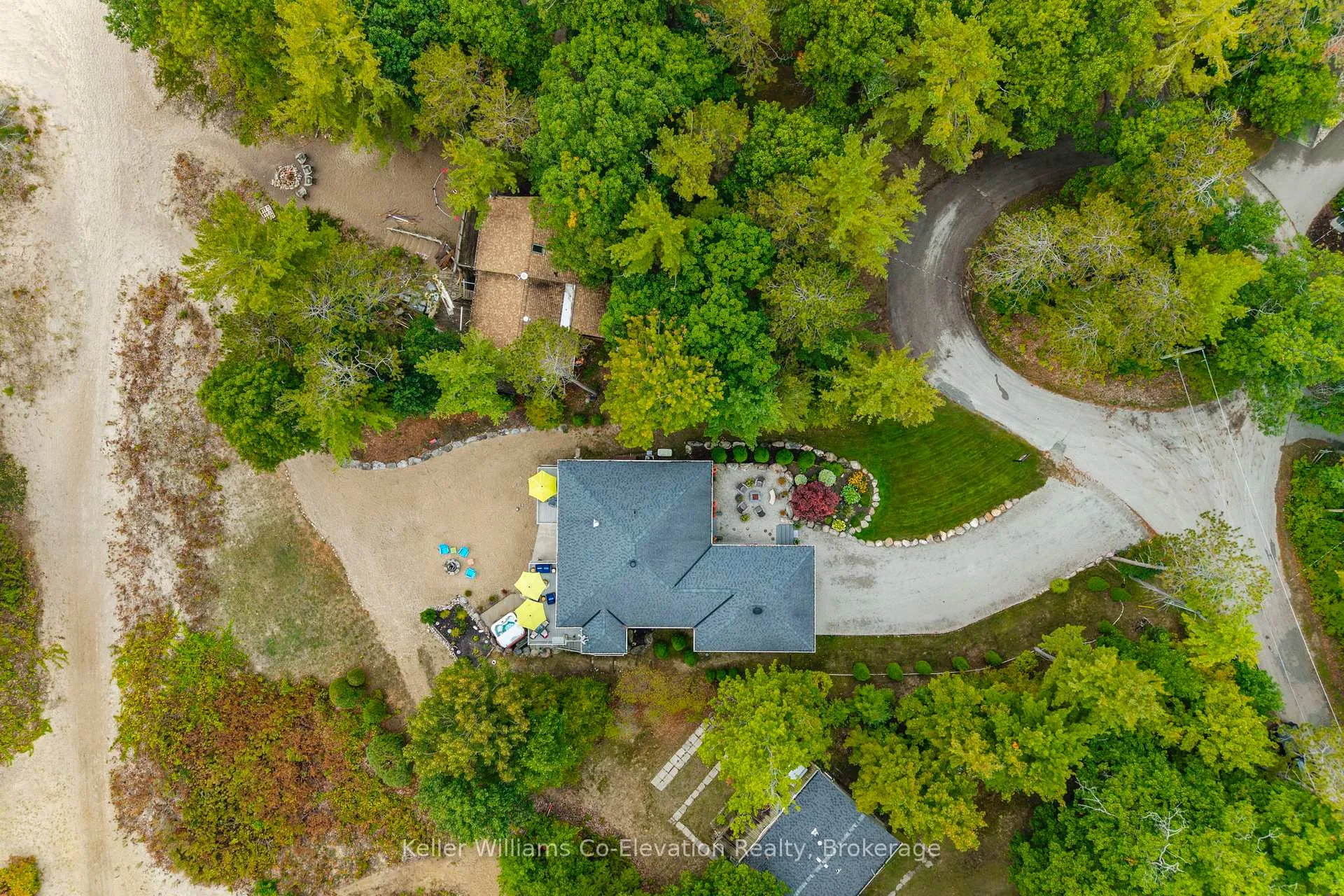 Photo 44 of 15 Rue de Parc, Tiny, Rural Tiny — HOMEH