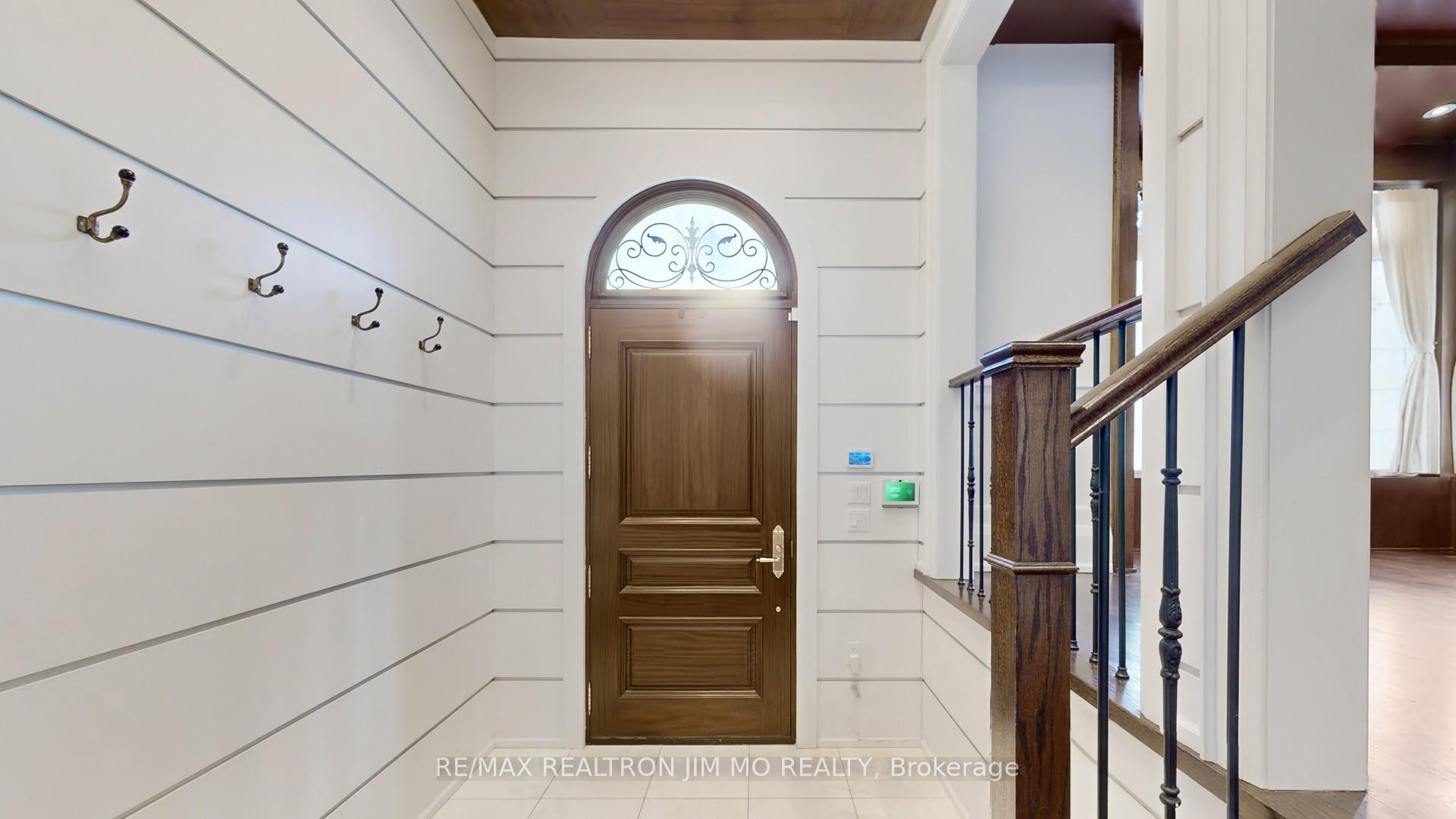 Photo 2 of 416 Elm Road, Toronto, Bedford Park-Nortown — HOMEH