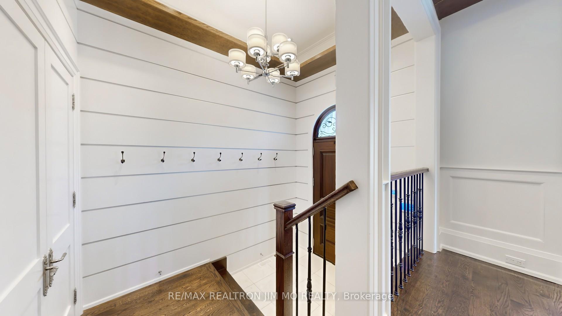 Photo 3 of 416 Elm Road, Toronto, Bedford Park-Nortown — HOMEH