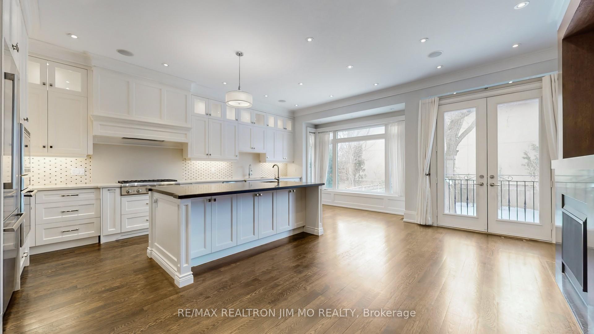 Photo 11 of 416 Elm Road, Toronto, Bedford Park-Nortown — HOMEH