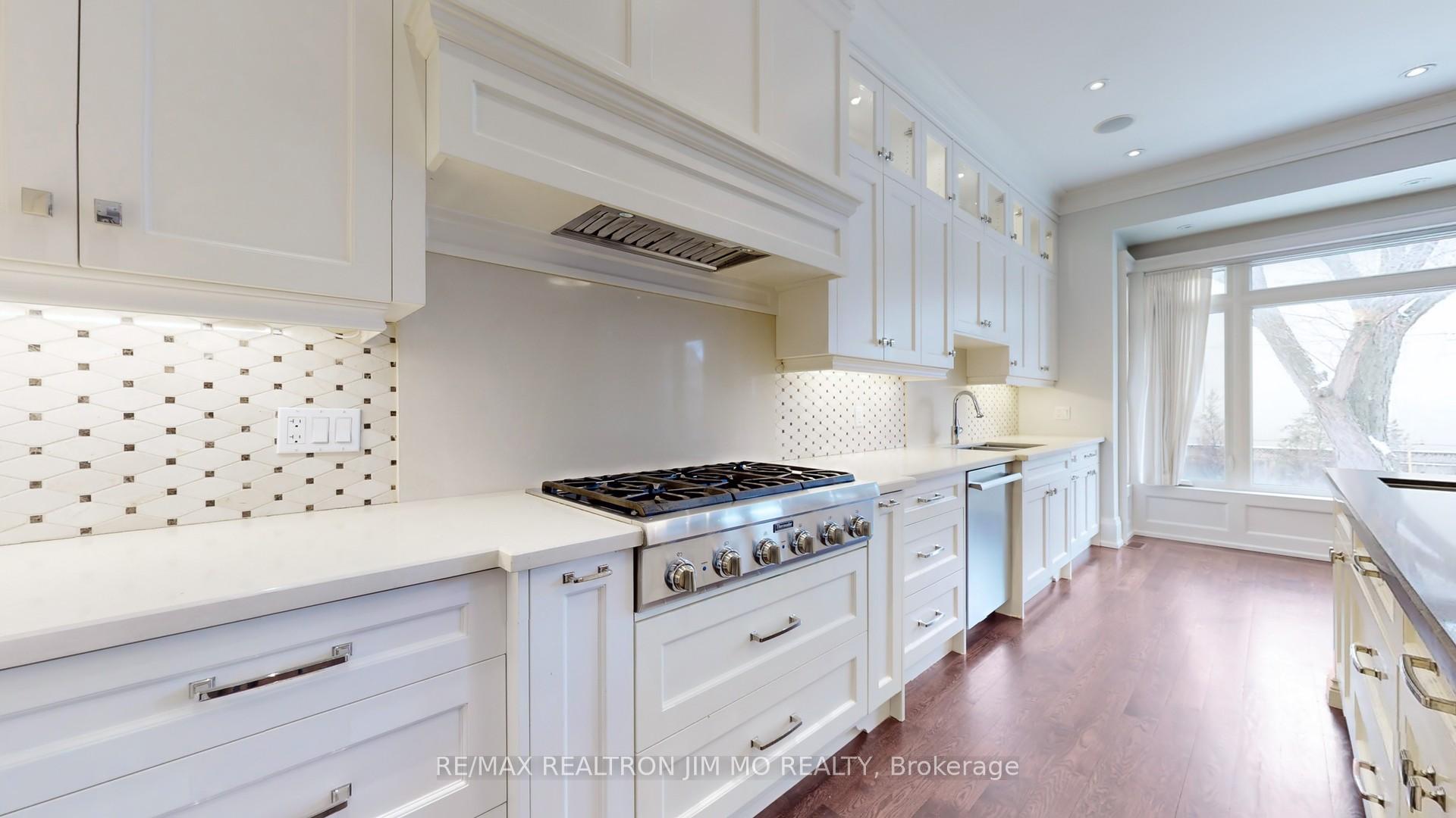Photo 24 of 416 Elm Road, Toronto, Bedford Park-Nortown — HOMEH