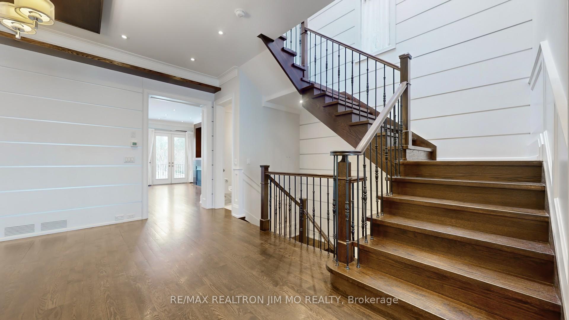 Photo 38 of 416 Elm Road, Toronto, Bedford Park-Nortown — HOMEH