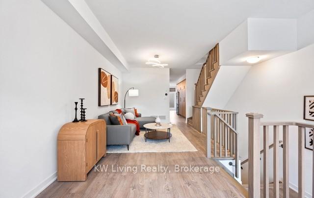 Photo 7 of 52 Hooyo Terrace, Toronto, Englemount-Lawrence — HOMEH