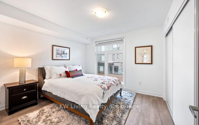 Photo 22 of 52 Hooyo Terrace, Toronto, Englemount-Lawrence — HOMEH