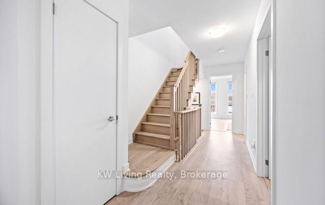 Photo 27 of 52 Hooyo Terrace, Toronto, Englemount-Lawrence — HOMEH
