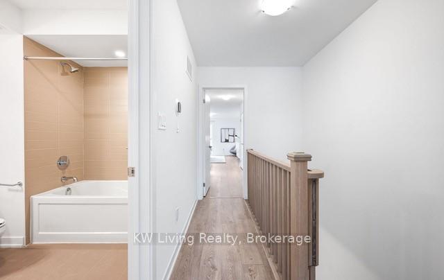 Photo 29 of 52 Hooyo Terrace, Toronto, Englemount-Lawrence — HOMEH