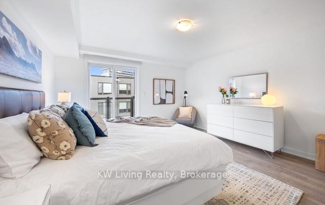 Photo 33 of 52 Hooyo Terrace, Toronto, Englemount-Lawrence — HOMEH