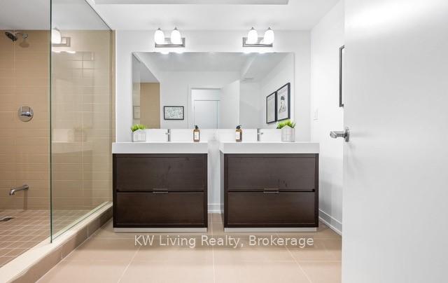 Photo 35 of 52 Hooyo Terrace, Toronto, Englemount-Lawrence — HOMEH