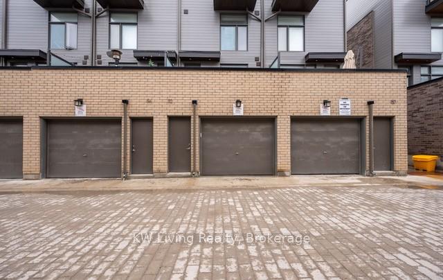Photo 44 of 52 Hooyo Terrace, Toronto, Englemount-Lawrence — HOMEH