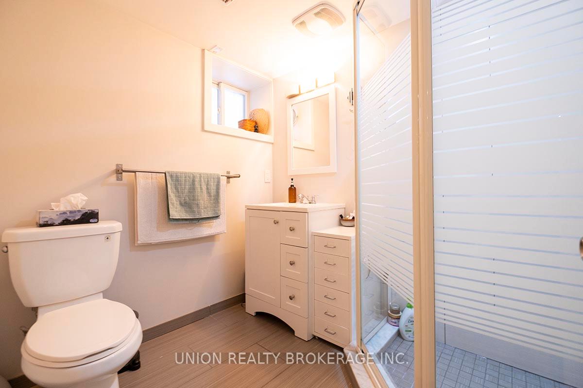 Photo 6 of Unit Lower, 53 Silver Birch Avenue, Toronto, The Beaches — HOMEH