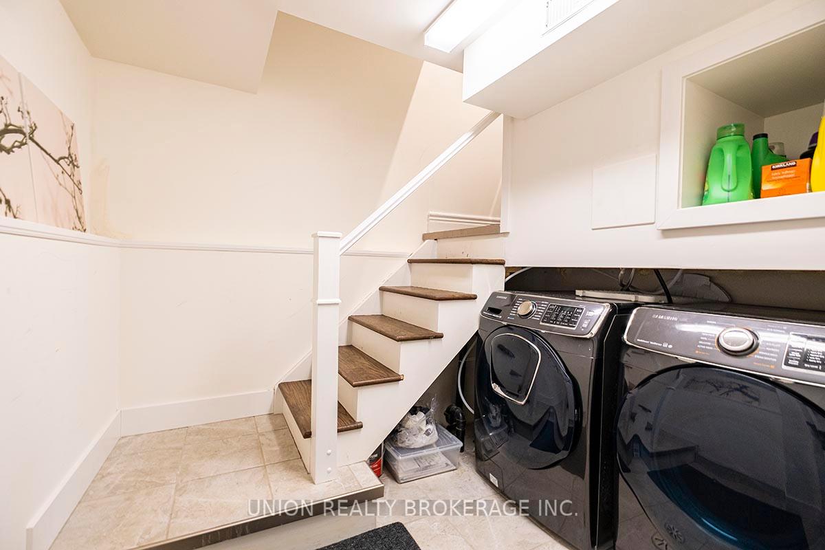 Photo 7 of Unit Lower, 53 Silver Birch Avenue, Toronto, The Beaches — HOMEH