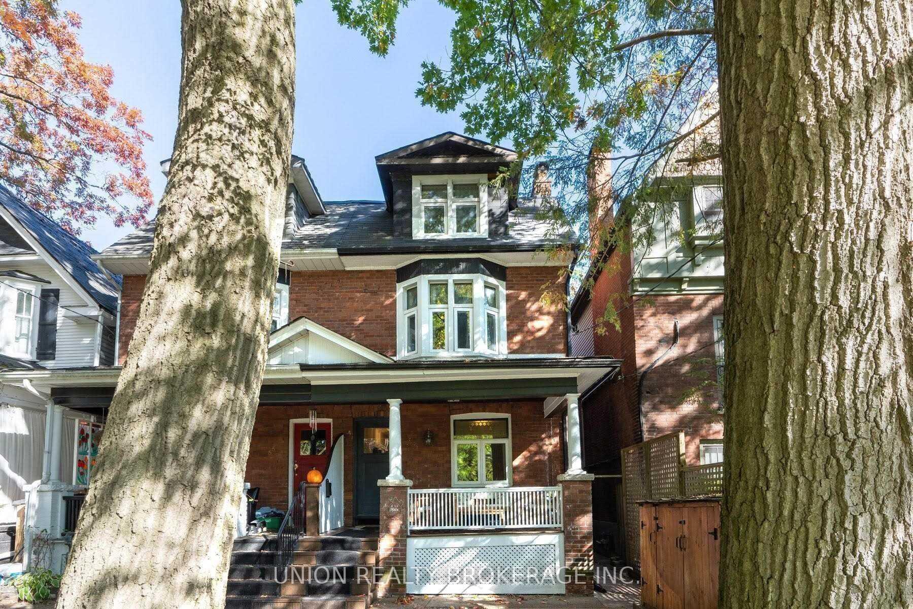 Photo 9 of Unit Lower, 53 Silver Birch Avenue, Toronto, The Beaches — HOMEH
