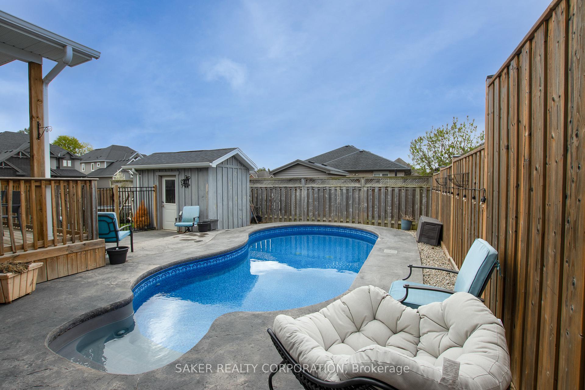 Photo 2 of 178 Acton Street, Strathroy-Caradoc, NE — HOMEH
