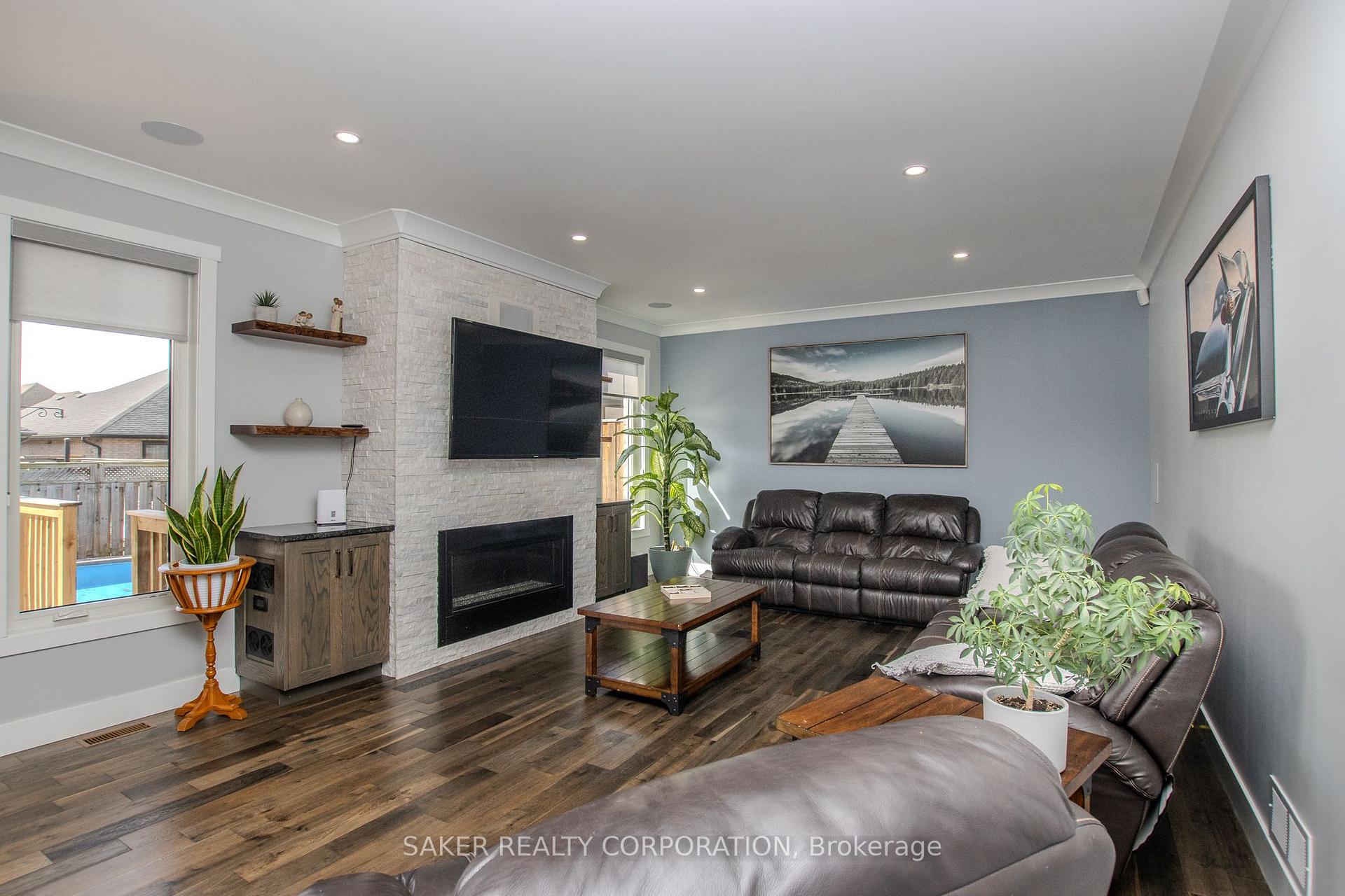 Photo 8 of 178 Acton Street, Strathroy-Caradoc, NE — HOMEH