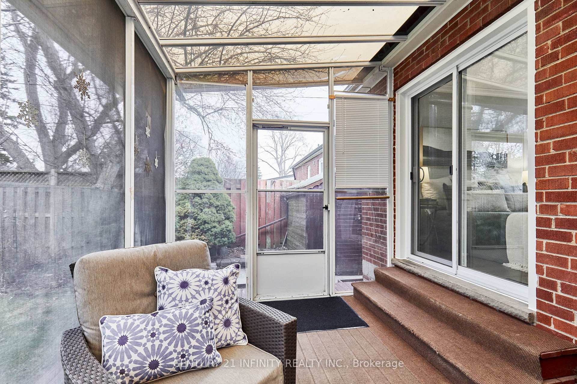 Photo 19 of 12 Honey Drive, Scarborough, Wexford-Maryvale — HOMEH
