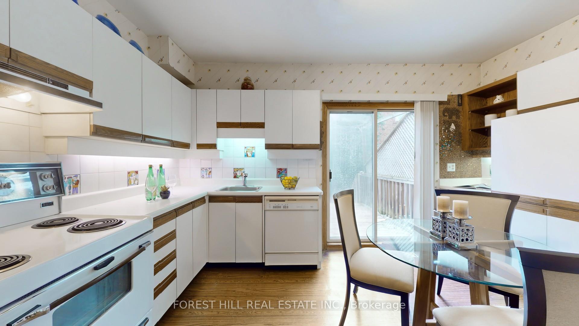Photo 6 of 67 Berwick Avenue, Toronto, Yonge-Eglinton — HOMEH