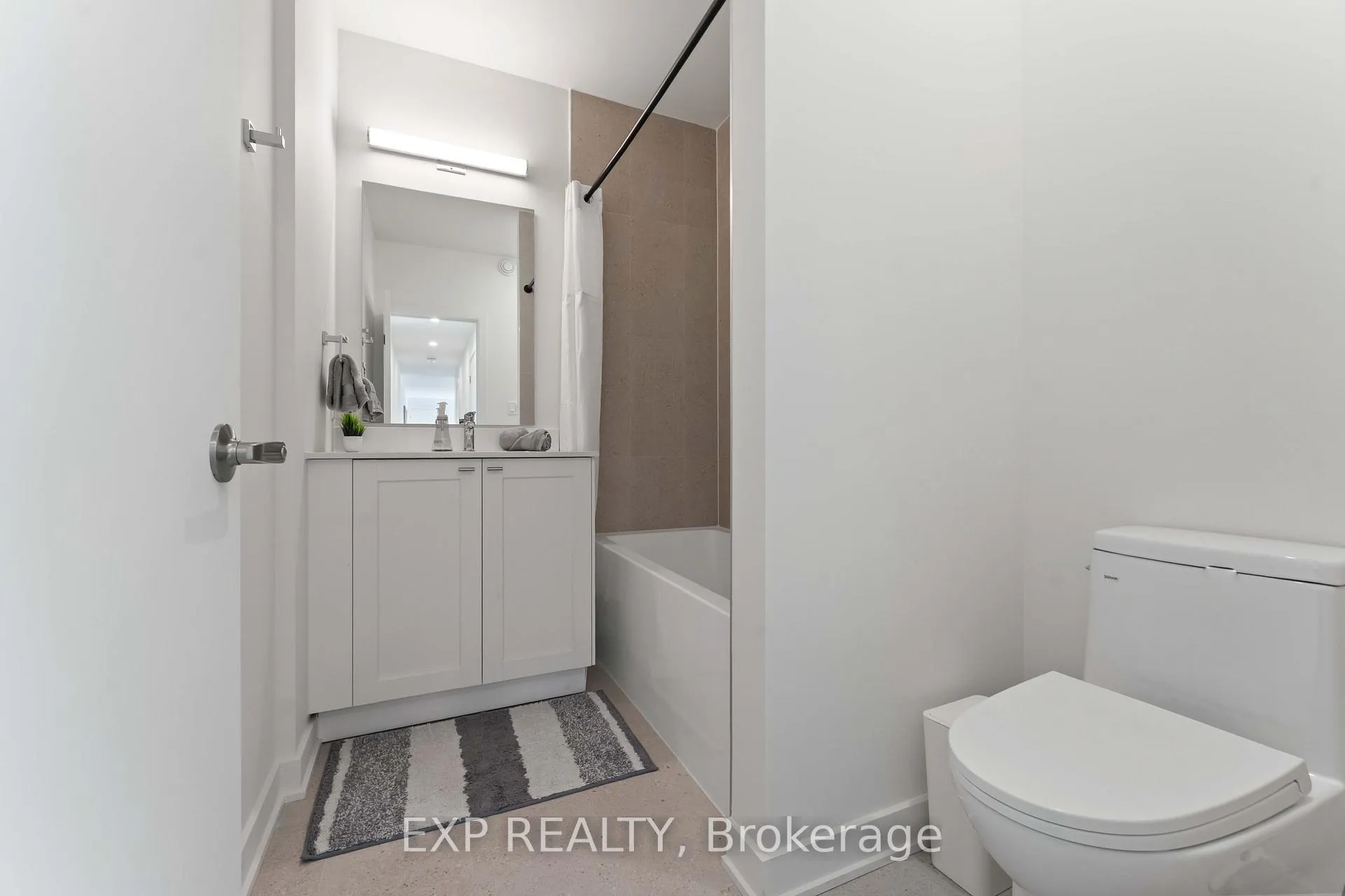 Photo 16 of 844 Connaught Avenue, Ottawa, Queensway Terrace North — HOMEH