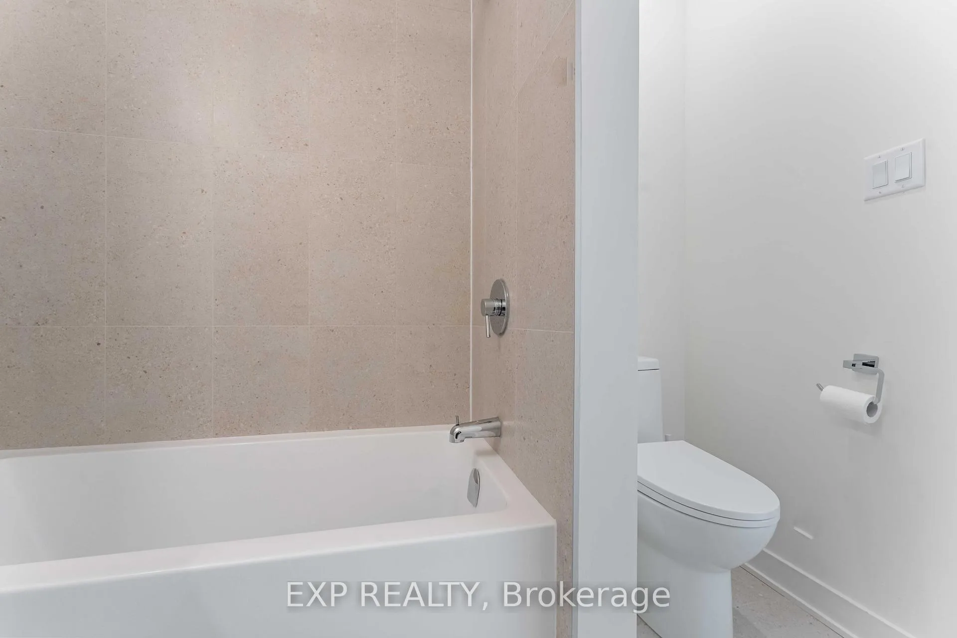 Photo 17 of 844 Connaught Avenue, Ottawa, Queensway Terrace North — HOMEH