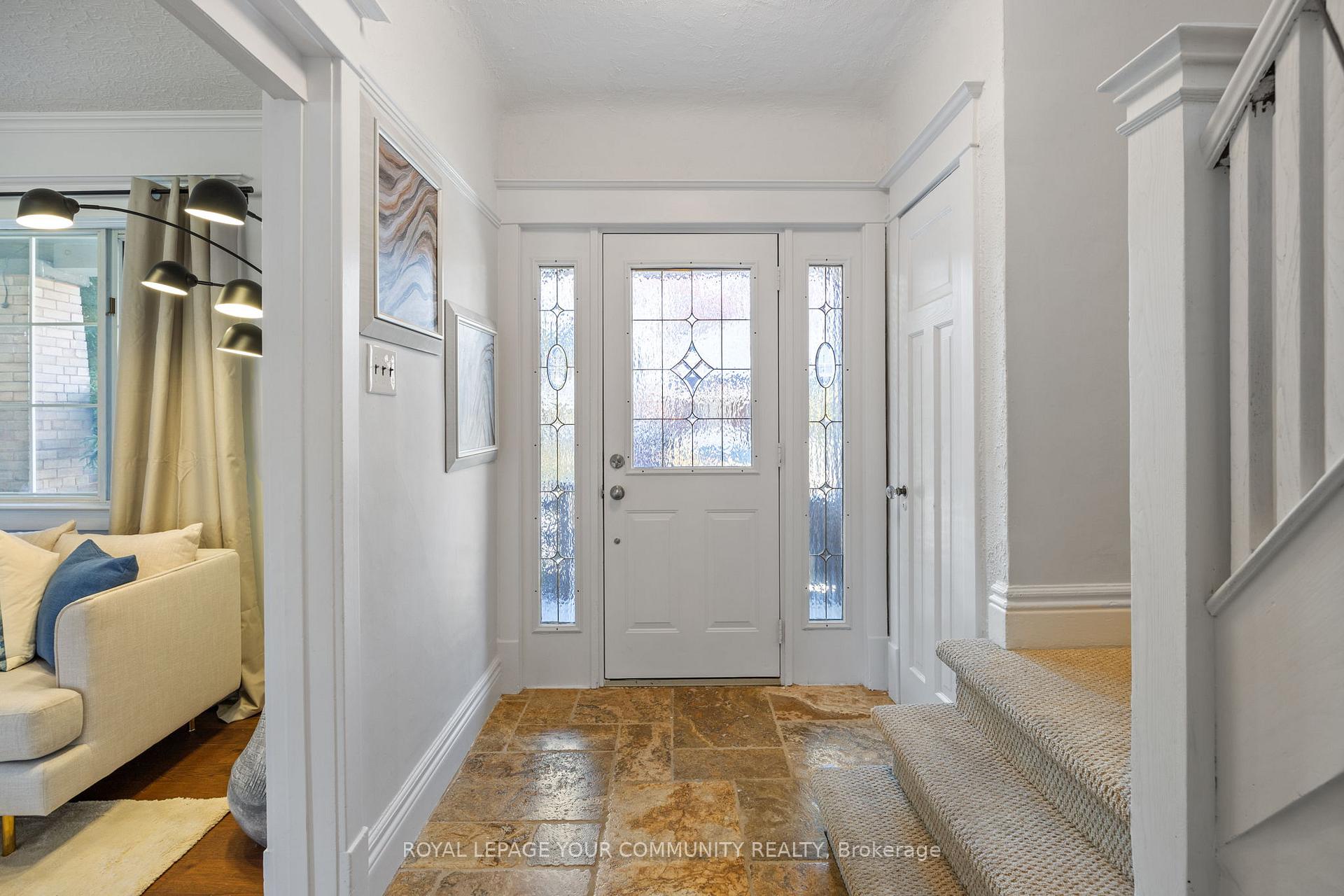 Photo 9 of 45 Beach View Crescent, Toronto, East End-Danforth — HOMEH