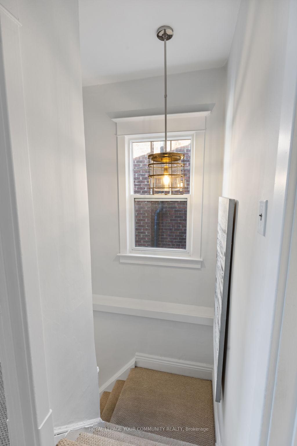 Photo 22 of 45 Beach View Crescent, Toronto, East End-Danforth — HOMEH