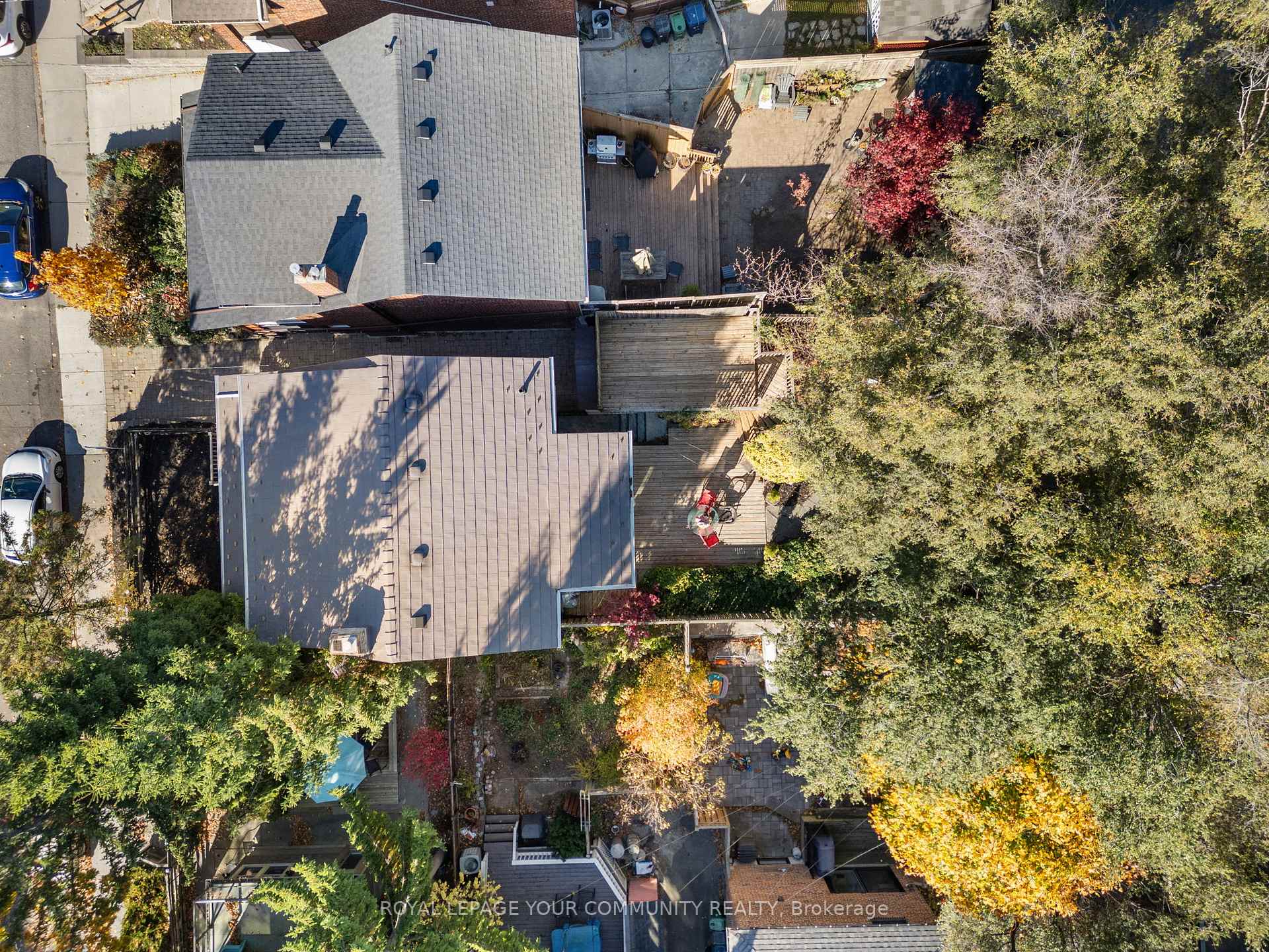 Photo 33 of 45 Beach View Crescent, Toronto, East End-Danforth — HOMEH