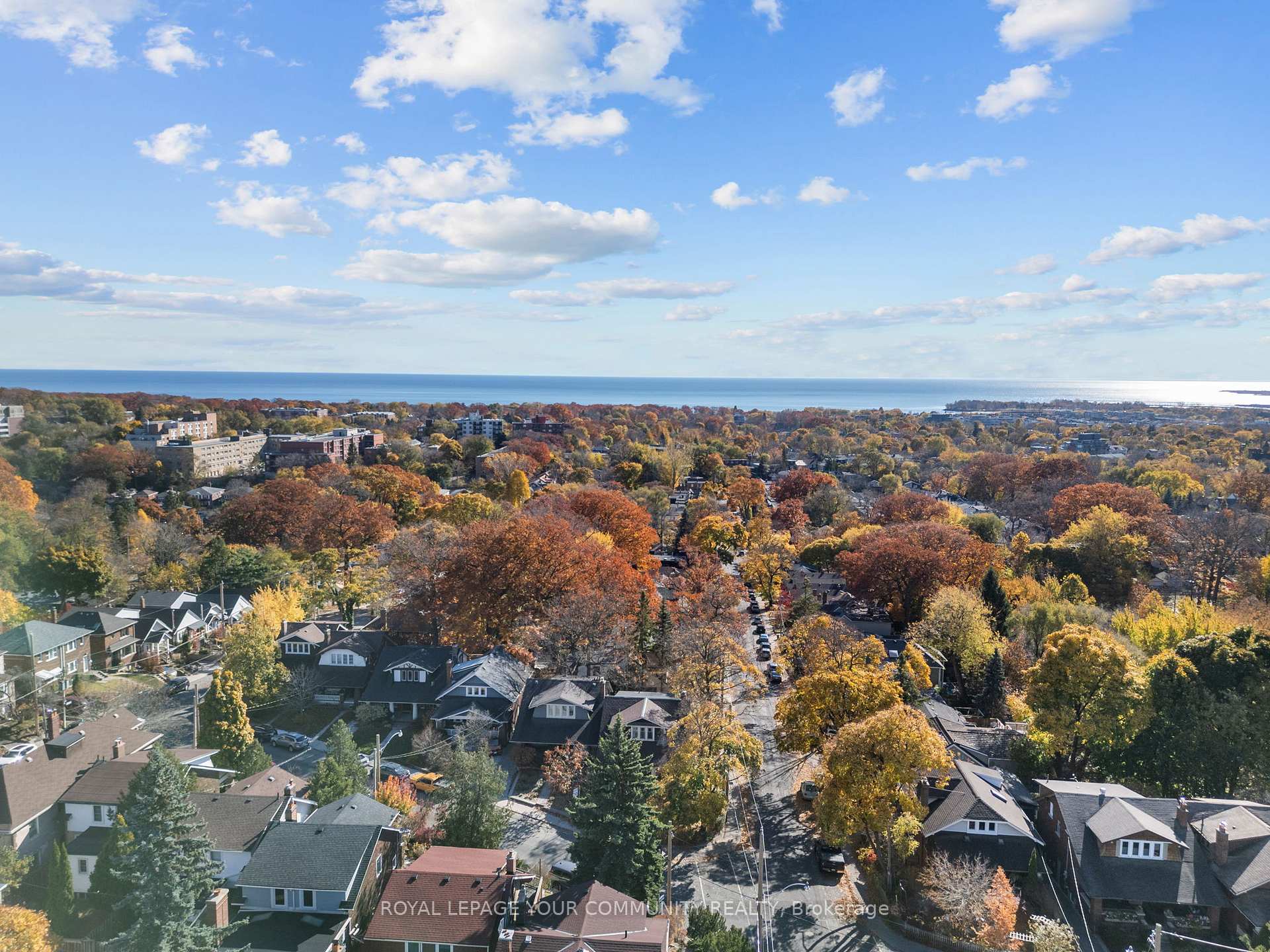 Photo 35 of 45 Beach View Crescent, Toronto, East End-Danforth — HOMEH