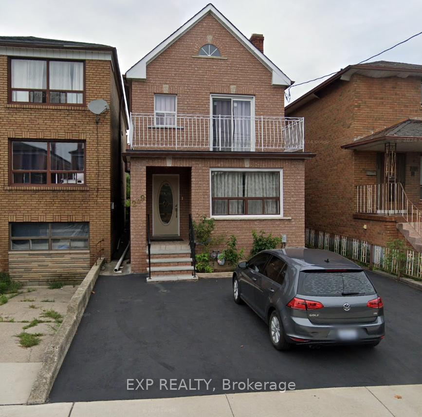 Front of 209 Cedric Avenue