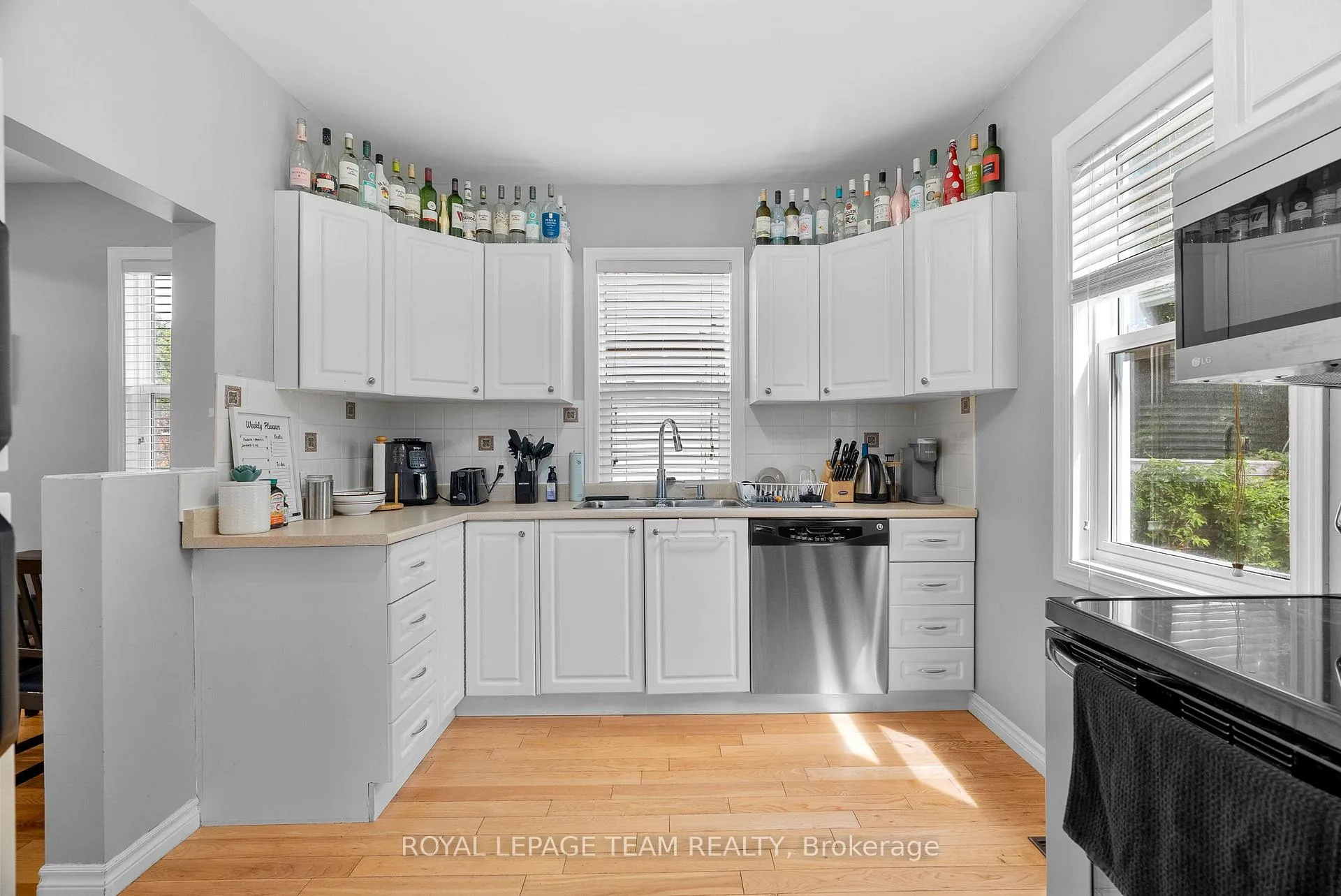 Photo 12 of 240 Garneau Street, Ottawa, Vanier — HOMEH