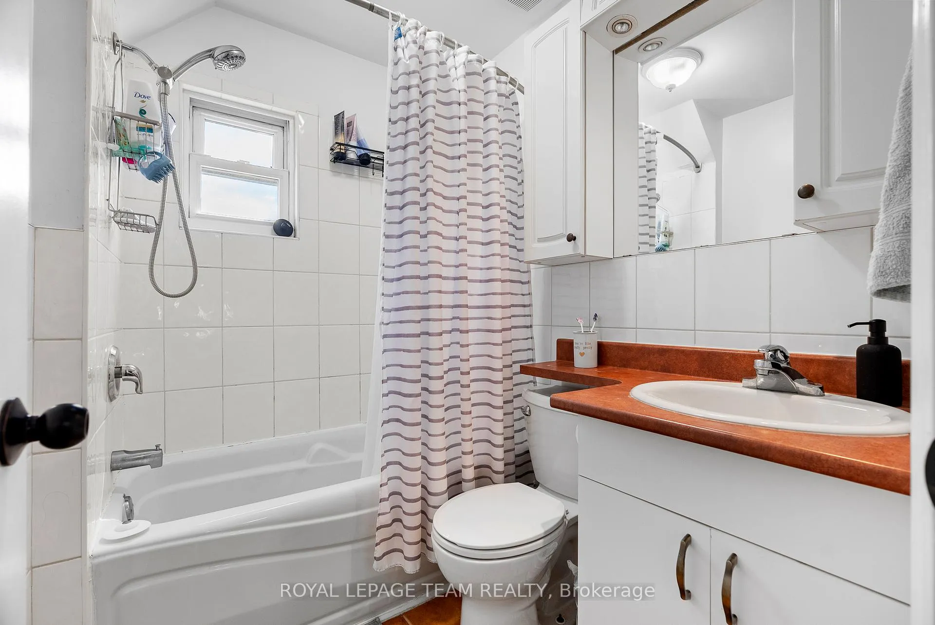 Photo 21 of 240 Garneau Street, Ottawa, Vanier — HOMEH