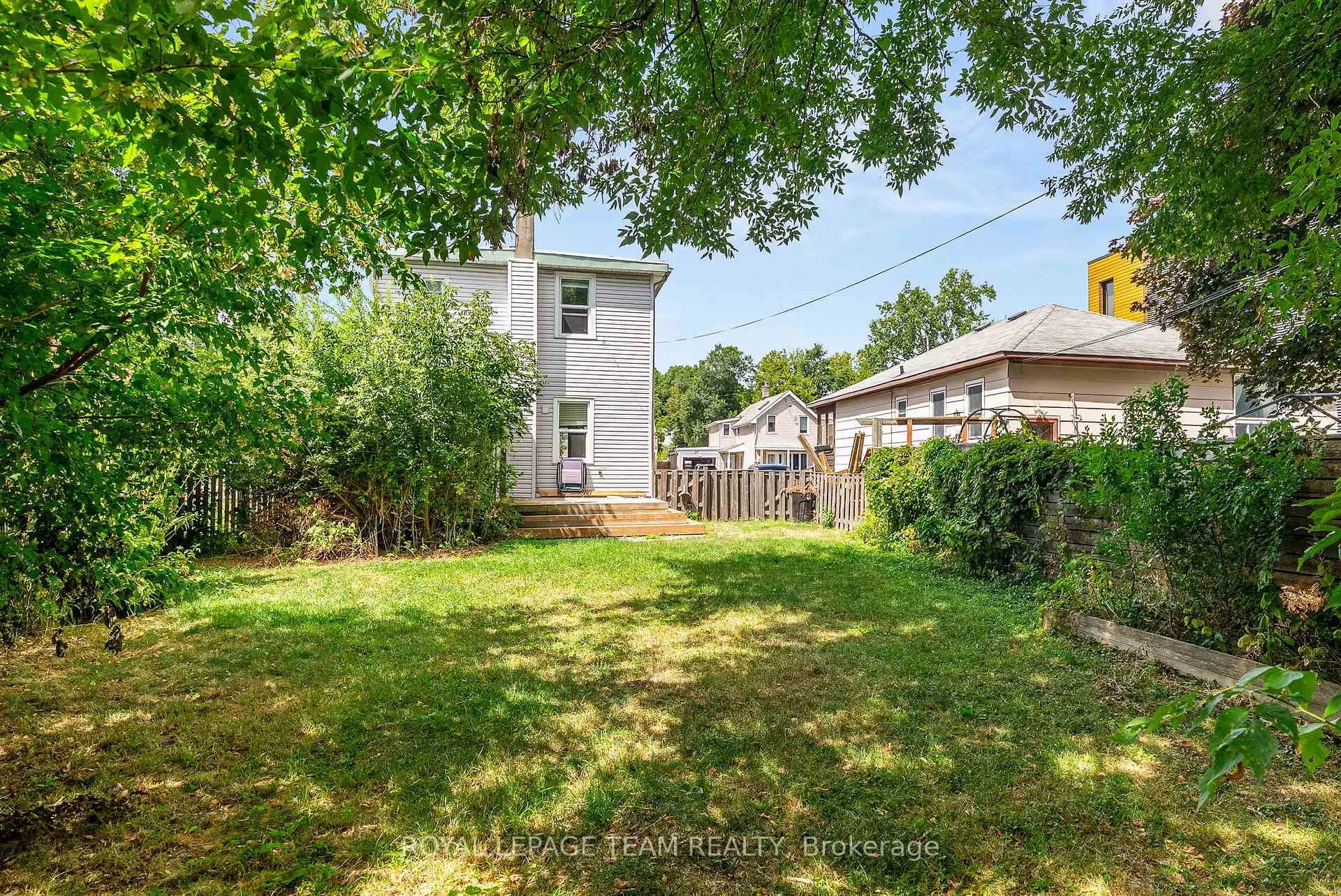 Photo 25 of 240 Garneau Street, Ottawa, Vanier — HOMEH