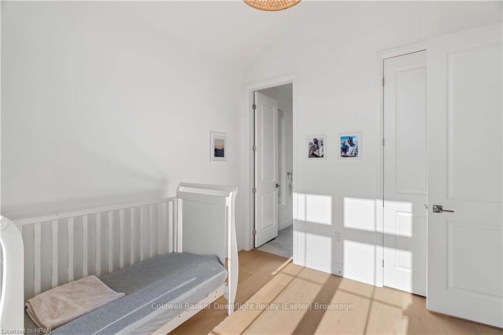 Photo 10 of 135 Foxborough Place, Thames Centre, Thorndale — HOMEH