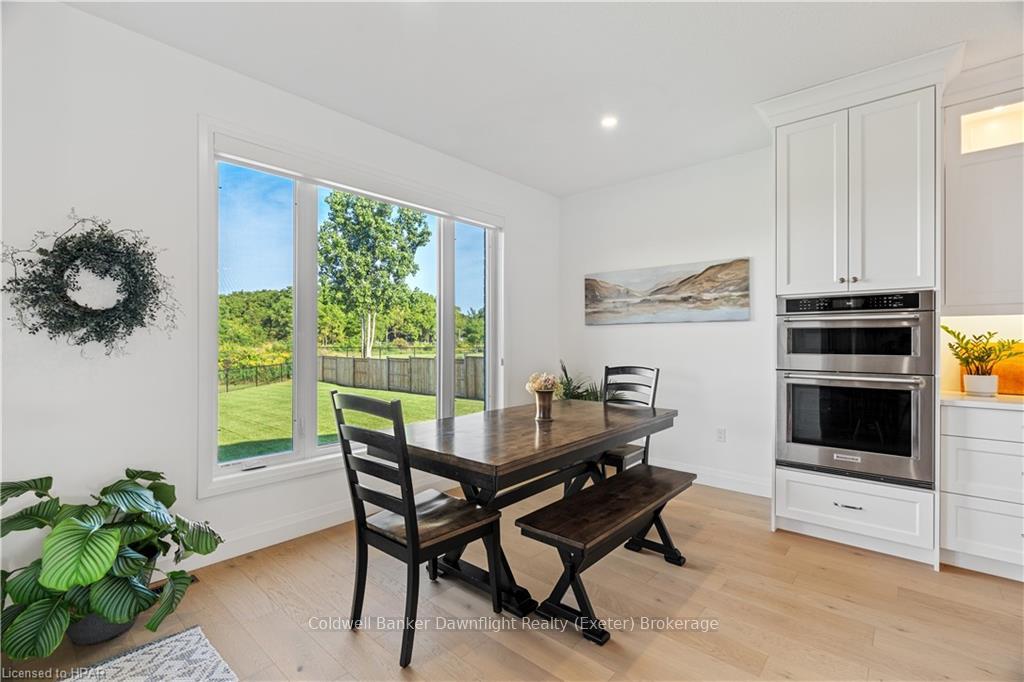 Photo 23 of 135 Foxborough Place, Thames Centre, Thorndale — HOMEH