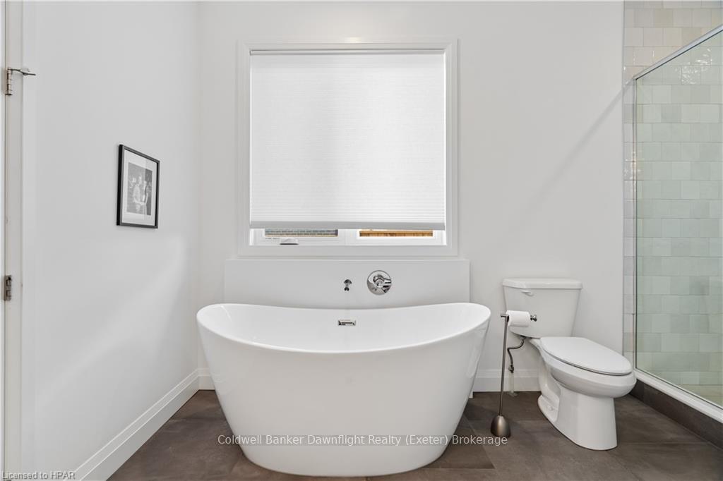 Photo 31 of 135 Foxborough Place, Thames Centre, Thorndale — HOMEH