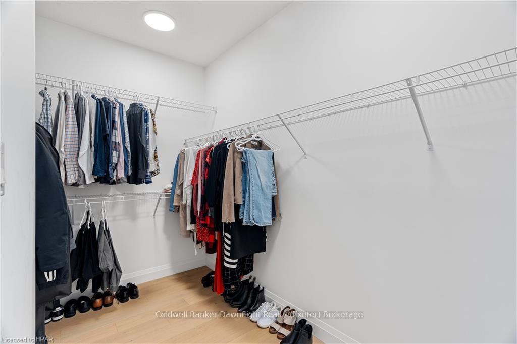 Photo 33 of 135 Foxborough Place, Thames Centre, Thorndale — HOMEH