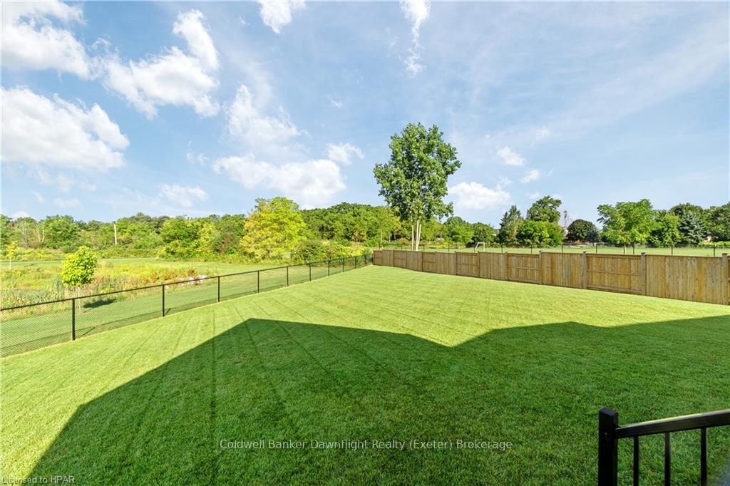 Photo 40 of 135 Foxborough Place, Thames Centre, Thorndale — HOMEH